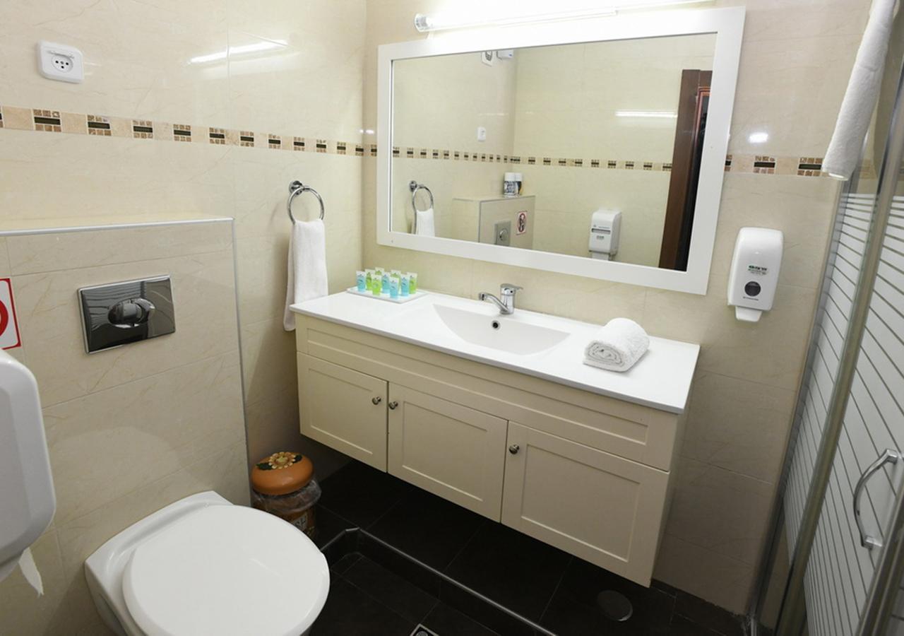 Avi'S Suites Eilat Exterior foto